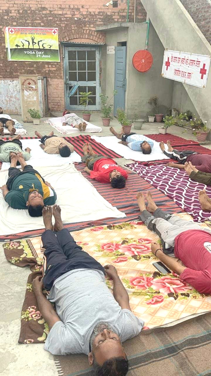 ਰੈੱਡ ਕਰਾਸ ਨਵਾਂਸ਼ਹਿਰ ਵਿਖੇ ਅੰਤਰਰਾਸ਼ਟਰੀ ਯੋਗ ਦਿਵਸ ਮਨਾਇਆ